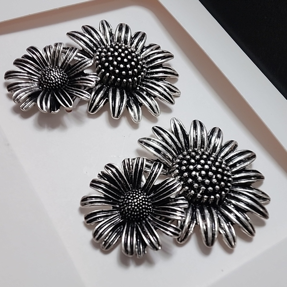 ZARA Double Flower Earrings - Picture 11 of 13
